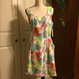 Signature sleeveless dress with pockets size 8 NWT